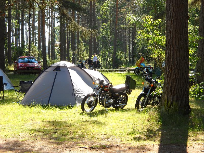 DSCN0655.JPG - Vy med Triumph Trident 1973 i bakgrunden.