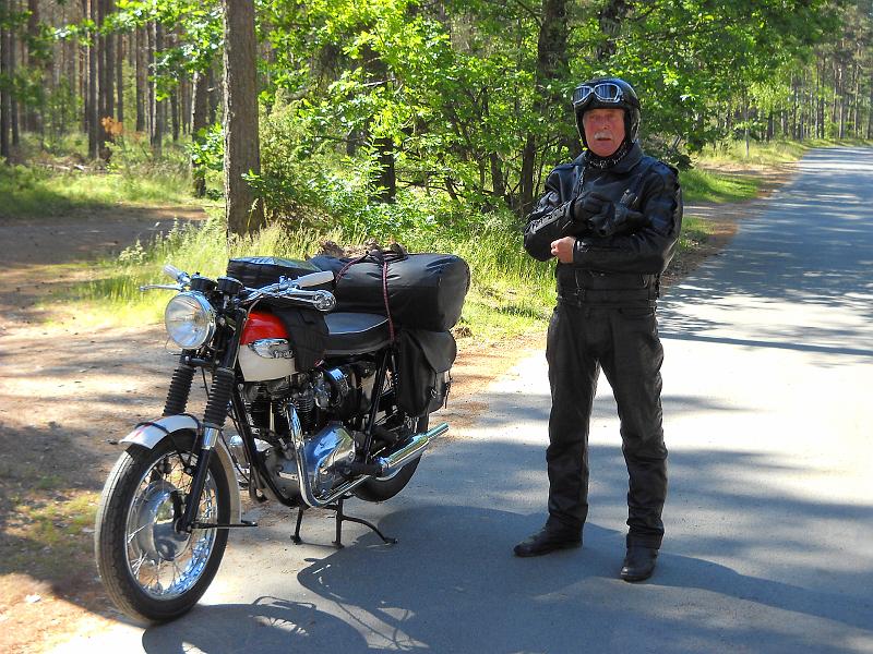 DSCN0672.JPG - Owe med sin Triumph Bonneville 1966.