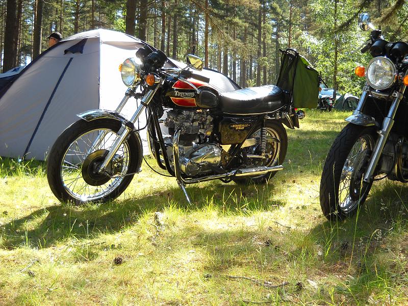 DSCN0681.JPG - Triumph Bonneville 750 1975?
